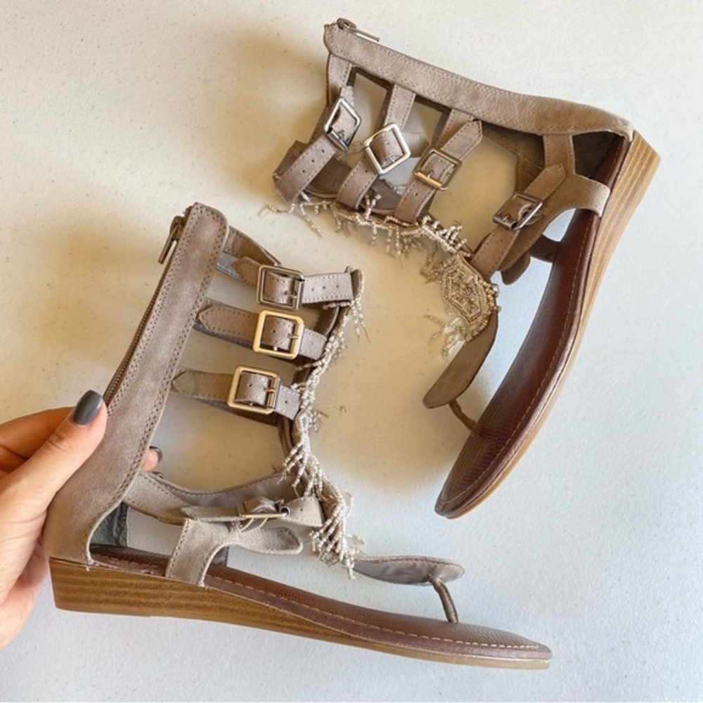 Stylish Tan Gladiator Sandals